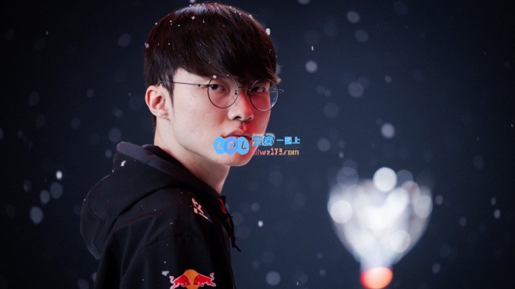 Faker：即使是第6次夺冠，我也将全力以赴为支持我的粉丝们而战，祝贺大家成为世界冠军！